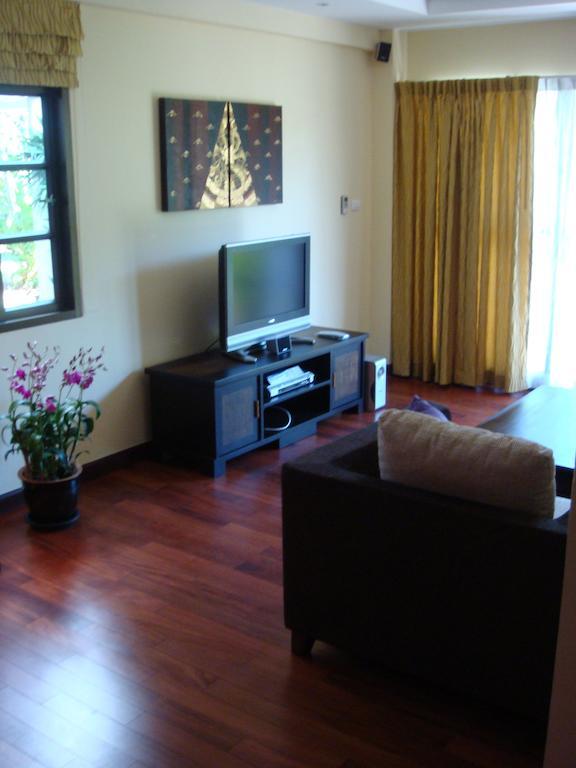 Sunset Apartment Phuket Patong Buitenkant foto
